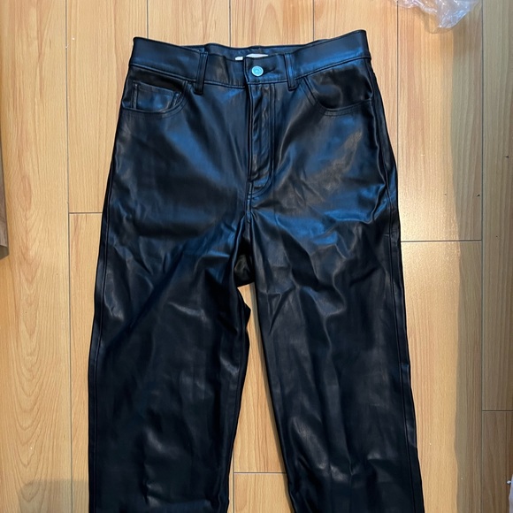 Levi's Pants - Levi ribcage faux leather pants size 26